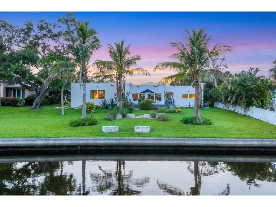 5329 Palos Verdes Drive Sarasota FL 34231 - PHILIPPI CREEK A4659938 image1