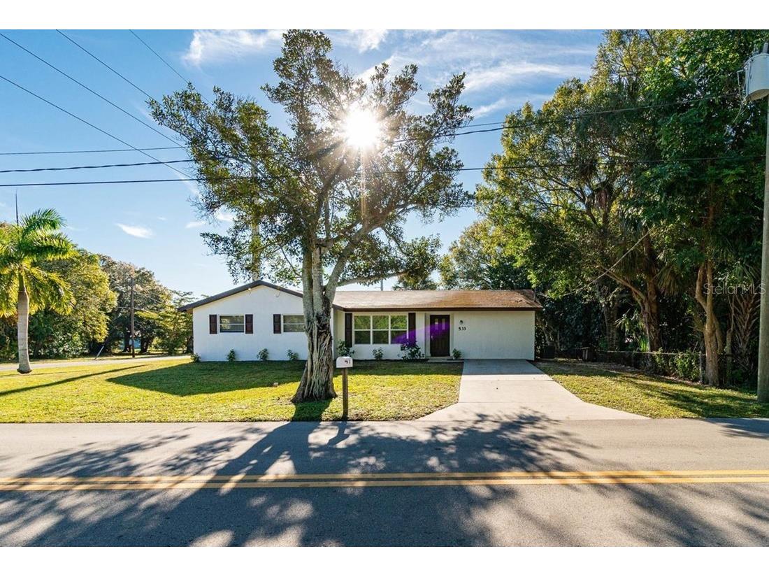533 E Charlotte Avenue Punta Gorda FL 33950 C7476070 image1