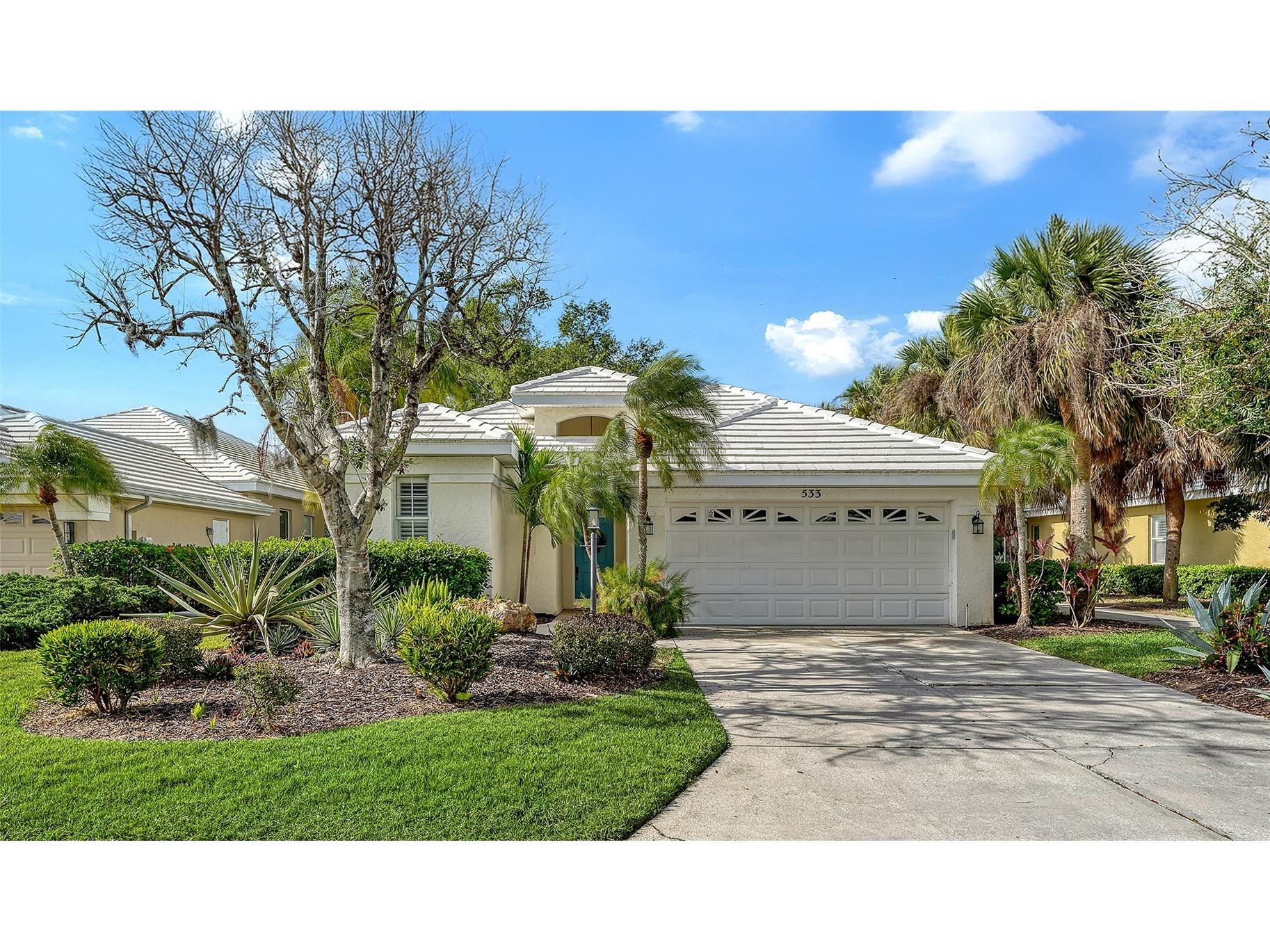 533 Fallbrook Drive Venice FL 34292 A4688102 image1