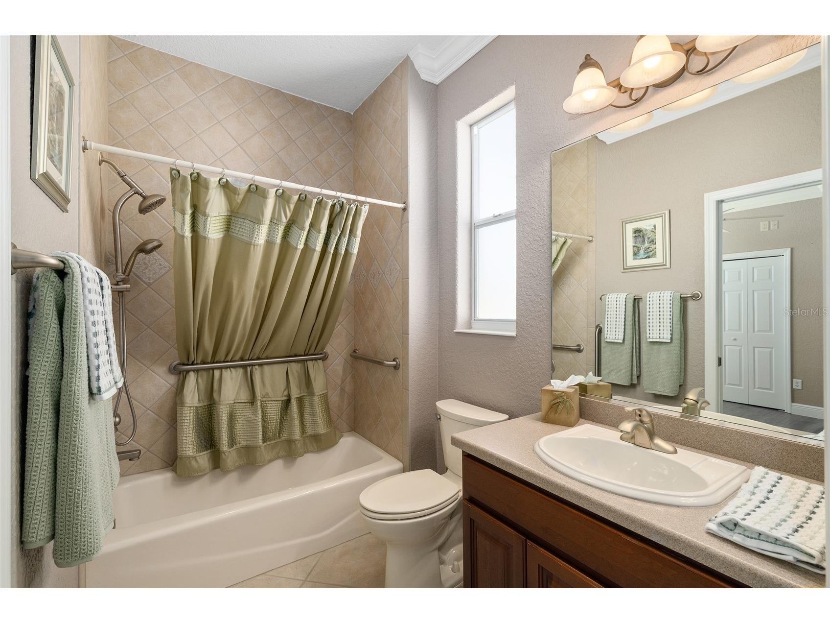 533 Inner Circle The Villages FL 32162 OM719595 image25