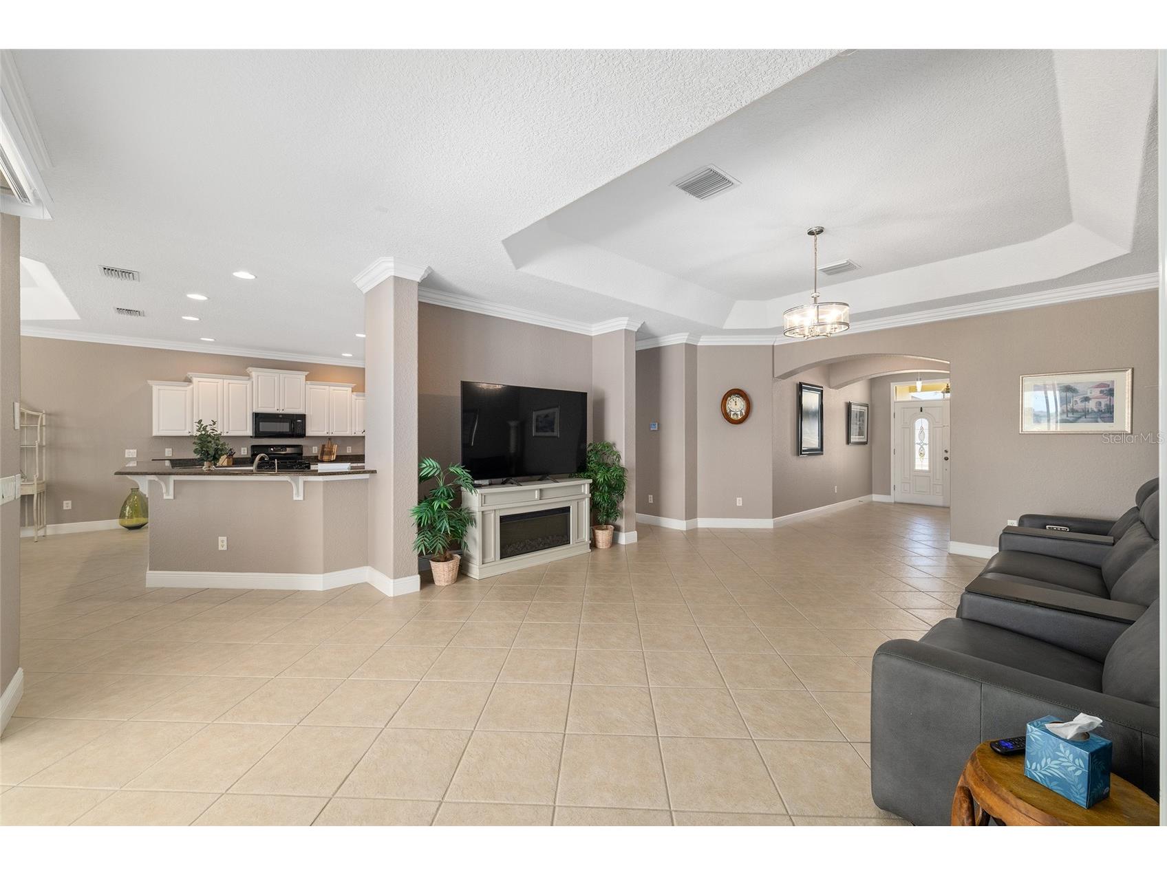 533 Inner Circle The Villages FL 32162 OM719595 image8