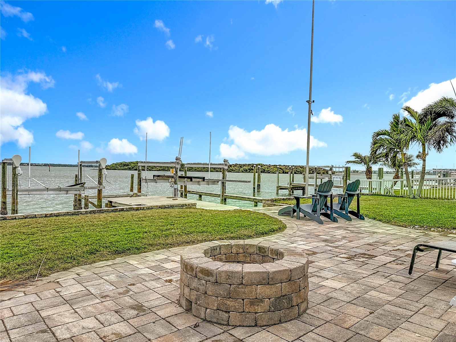 533 Johns Pass Avenue Madeira Beach FL 33708 TB8466322 image11