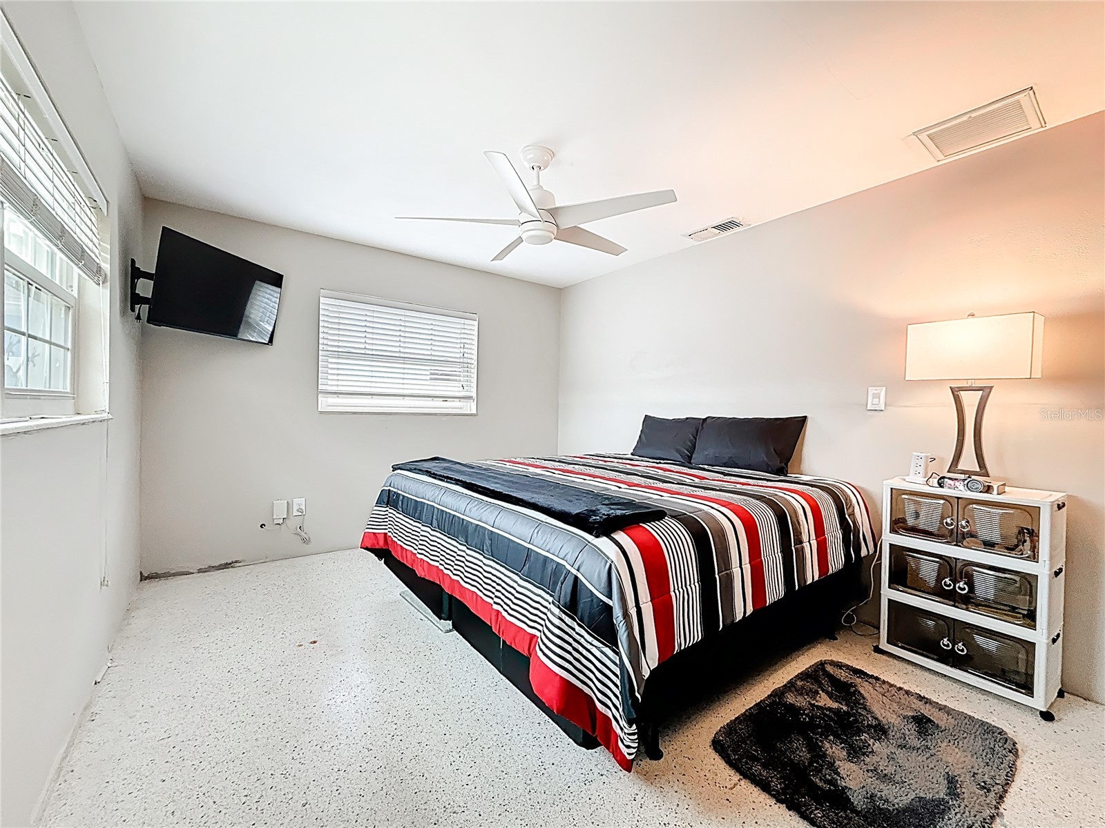 533 Johns Pass Avenue Madeira Beach FL 33708 TB8466322 image36