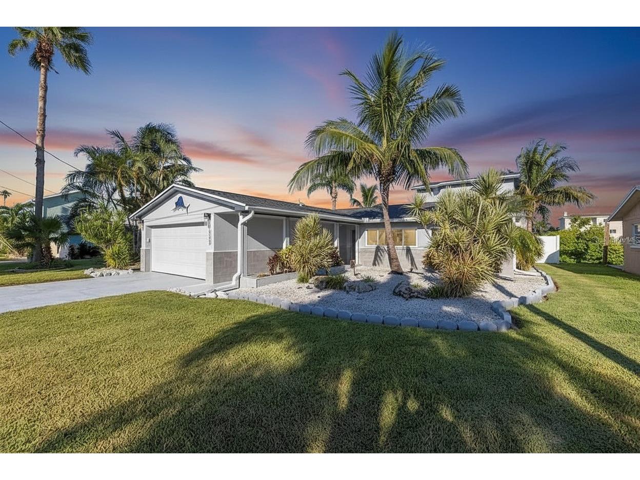 533 Lillian Drive Madeira Beach FL 33708 TB8374953 image2
