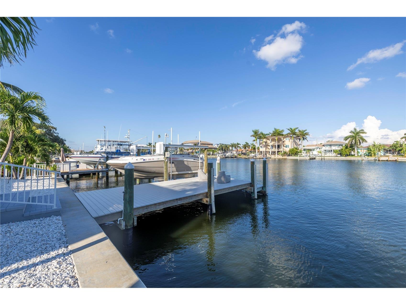 533 Lillian Drive Madeira Beach FL 33708 TB8374953 image62