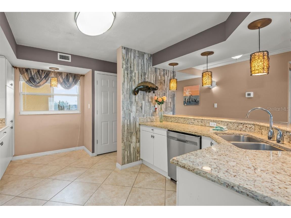 533 Marina Point Drive #533 Daytona Beach FL 32114 V4945496 image17