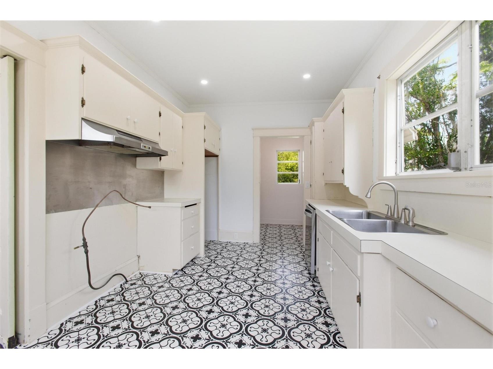 533 N Sans Souci Avenue Deland FL 32720 V4948829 image14