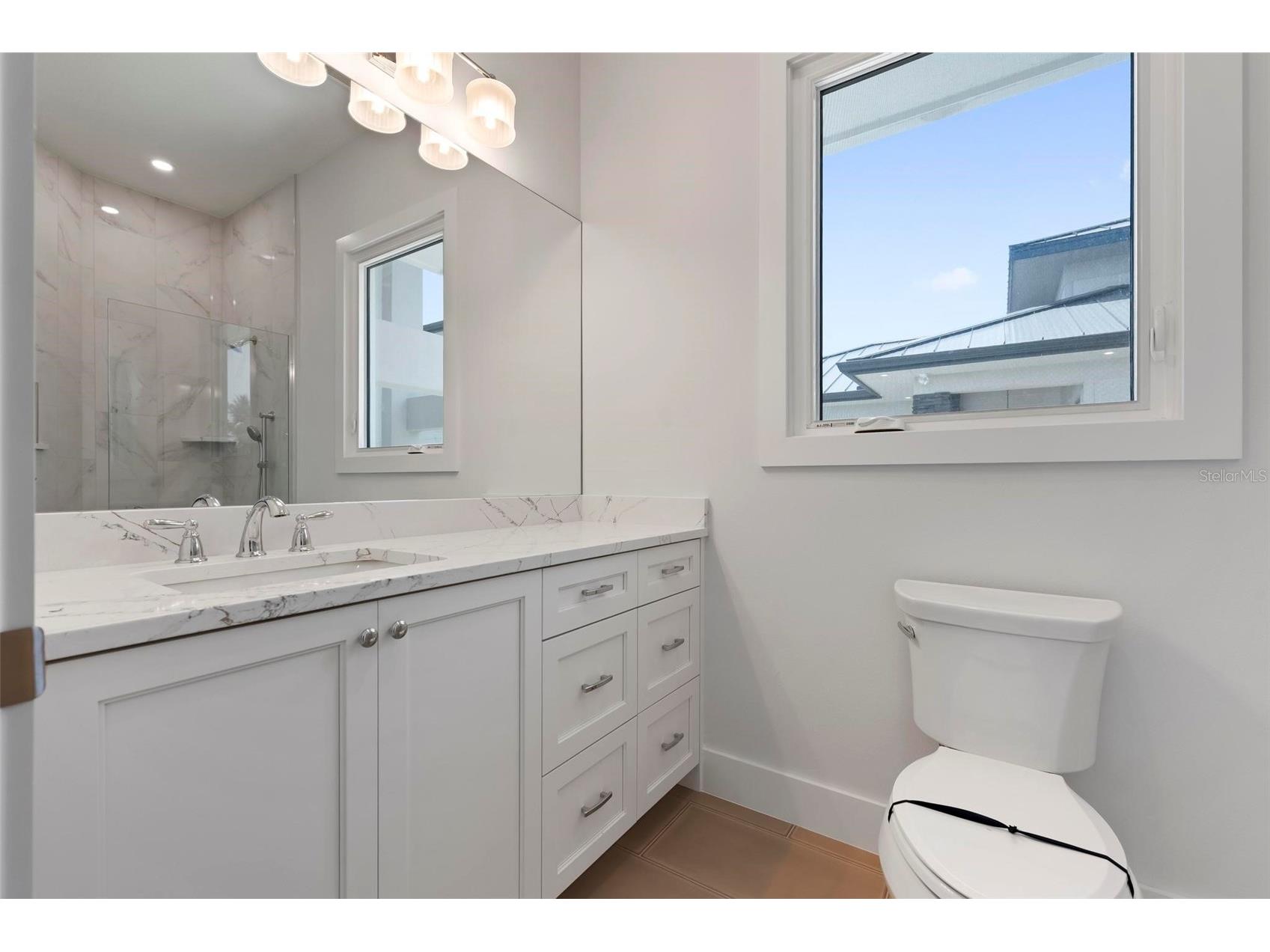 533 Venice Lane Sarasota FL 34242 - GRAND CANAL A4676632 image39