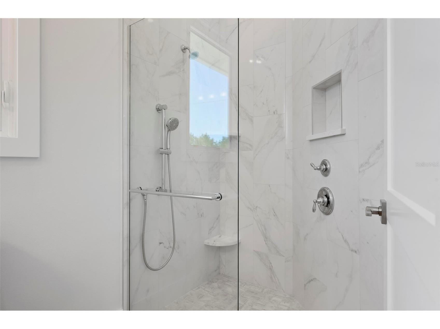 533 Venice Lane Sarasota FL 34242 - GRAND CANAL A4676632 image40