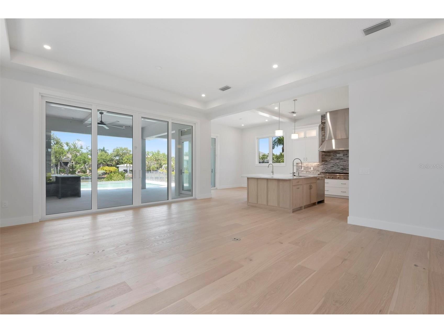533 Venice Lane Sarasota FL 34242 - GRAND CANAL A4676632 image9