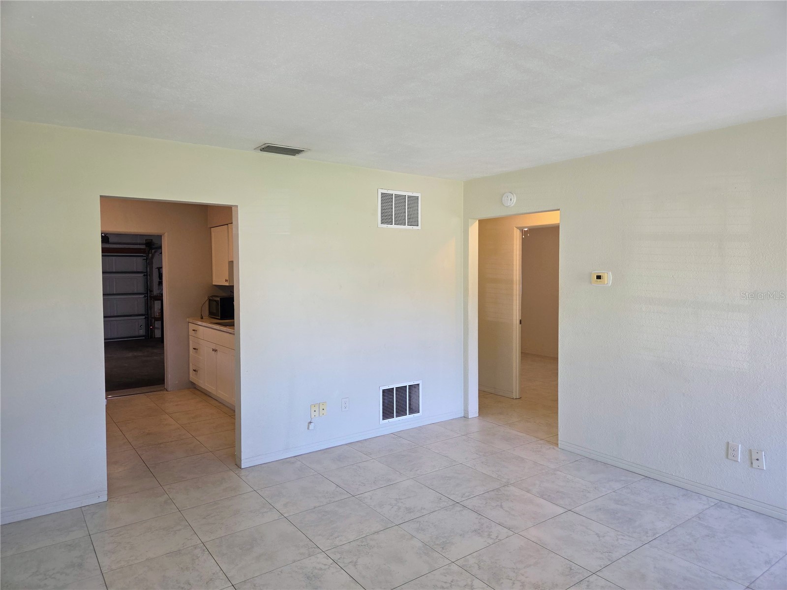 5330 11th Avenue N Saint Petersburg FL 33710 TB8516372 image3