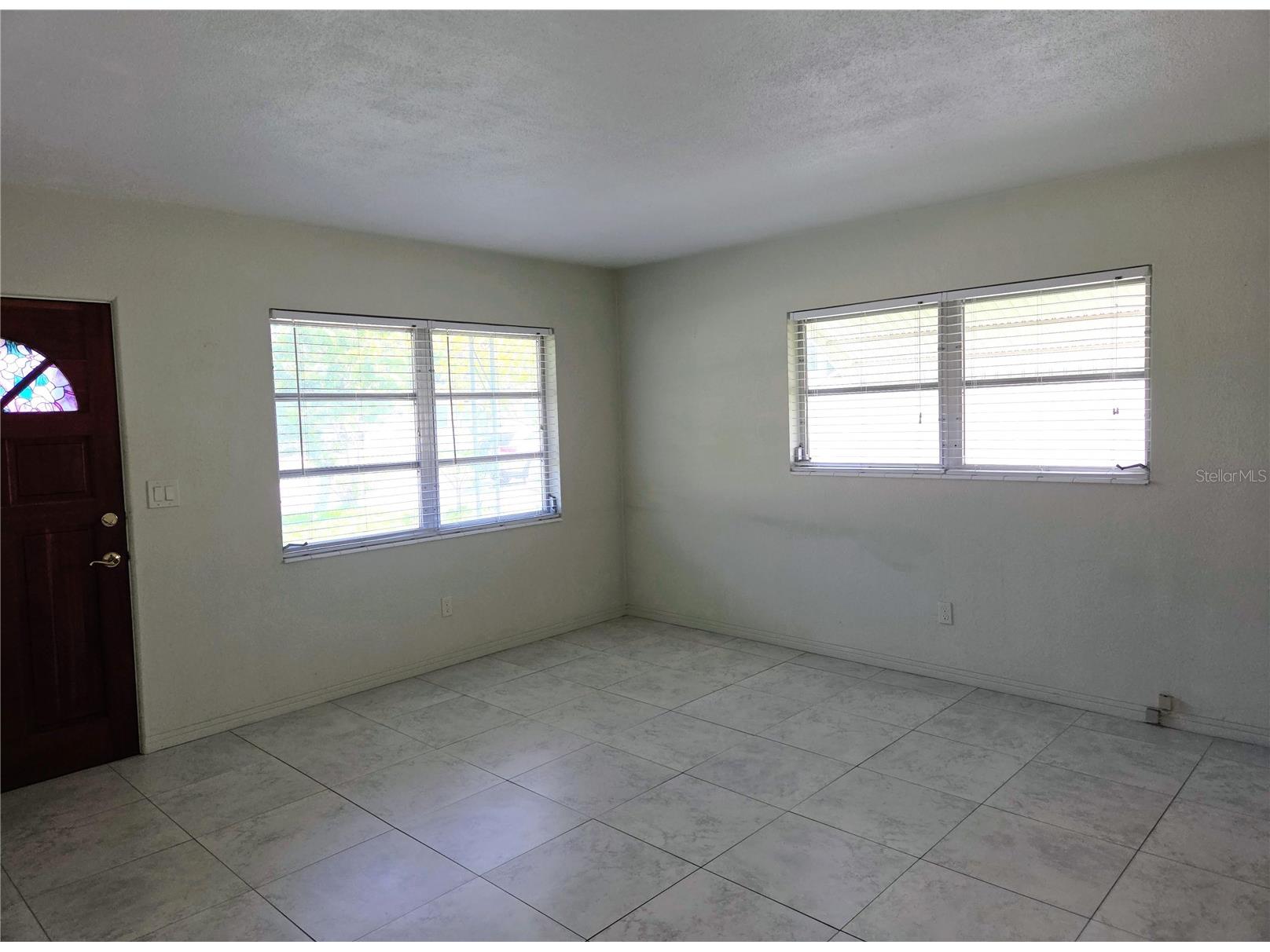 5330 11th Avenue N Saint Petersburg FL 33710 TB8516372 image5