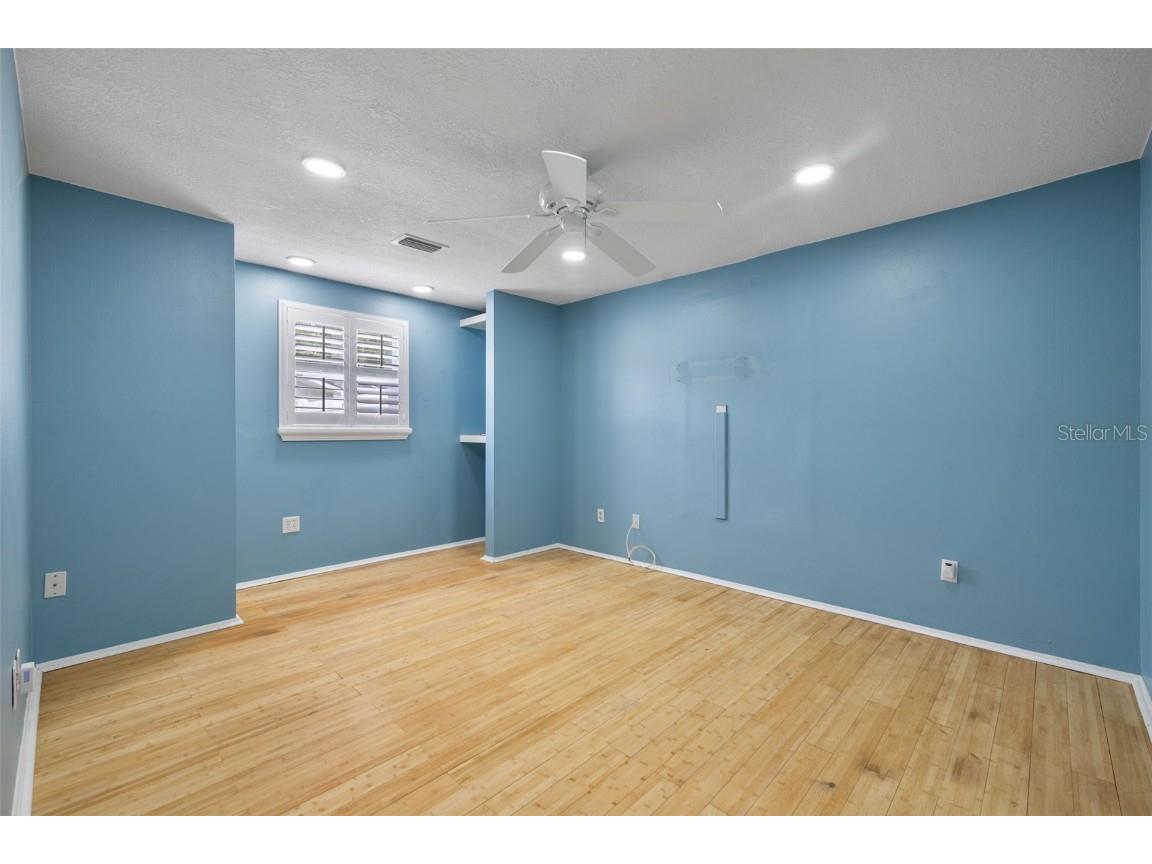 5330 Black Pine Drive Tampa FL 33624 TB8425258 image27