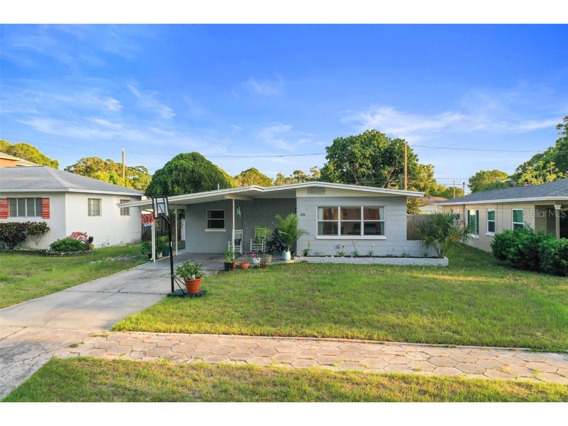 5330 Dartmouth Avenue N Saint Petersburg FL 33710 U8237965 image1
