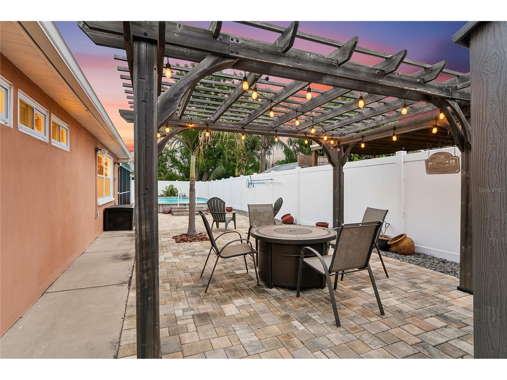 5330 Dove Drive New Port Richey FL 34652 W7885073 image45