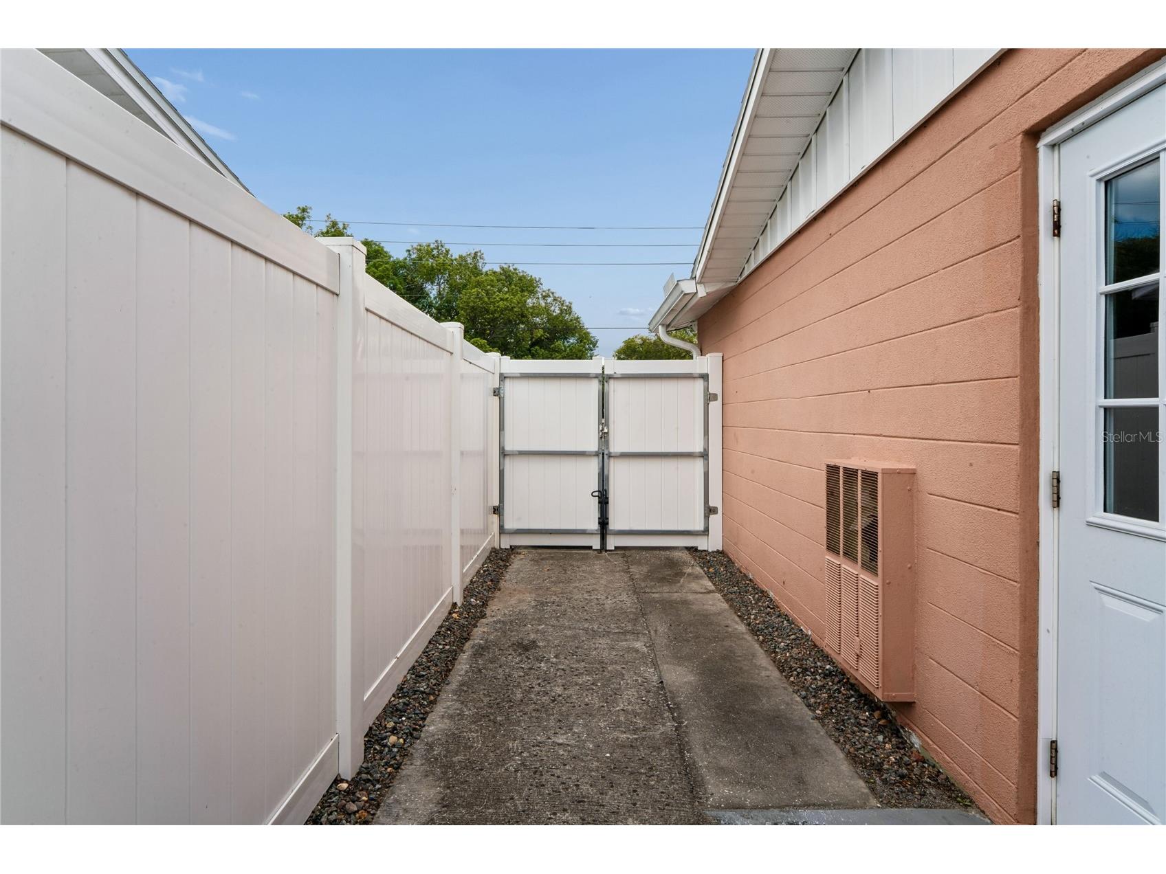5330 Dove Drive New Port Richey FL 34652 W7885073 image49