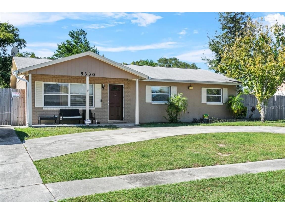 5330 Green Velvet Court Orlando FL 32808 O6262587 image1