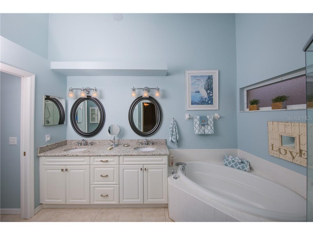 5330 Hyland Hills Avenue #2321 Sarasota FL 34241 A4474451 image20