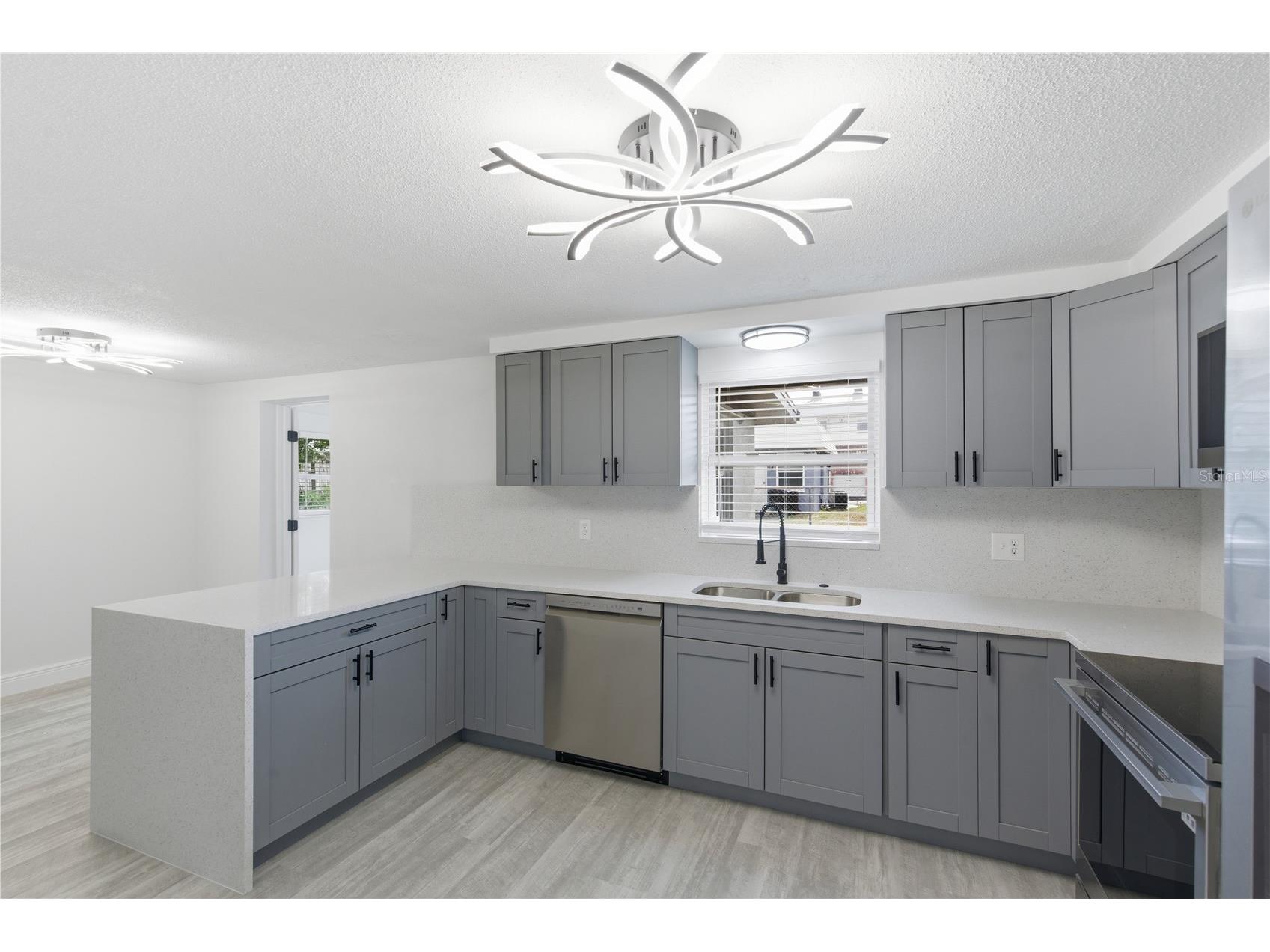 5330 Poinsettia Dr New Port Richey FL 34652 TB8478846 image13