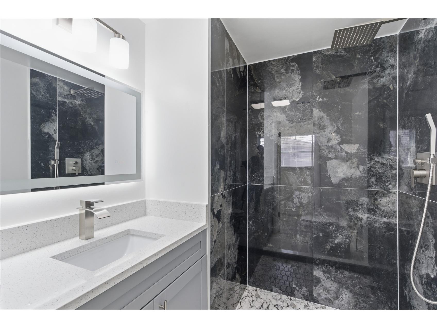 5330 Poinsettia Dr New Port Richey FL 34652 TB8478846 image17