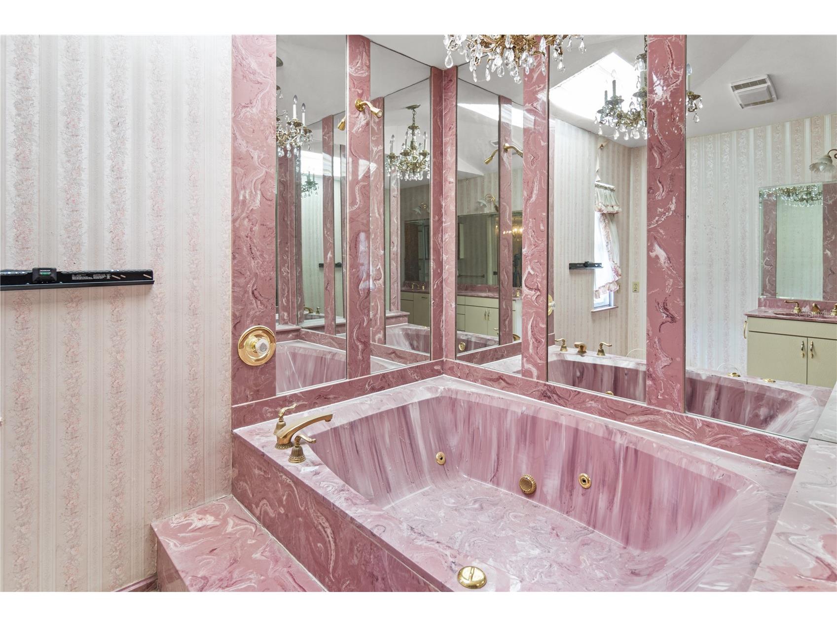 5331 98th Way N Saint Petersburg FL 33708 TB8532391 image17
