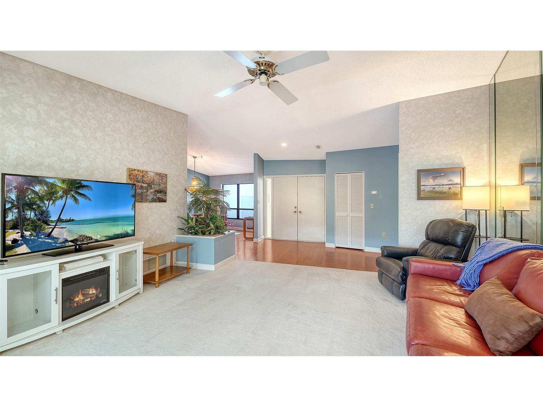 5331 Dominica Circle Sarasota FL 34233 - POND A4682075 image10