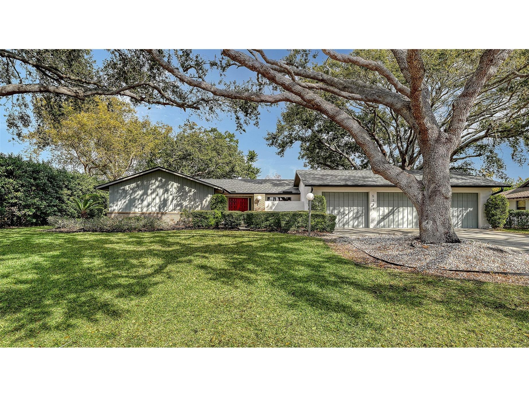 5331 Dominica Circle Sarasota FL 34233 - POND A4682075 image2