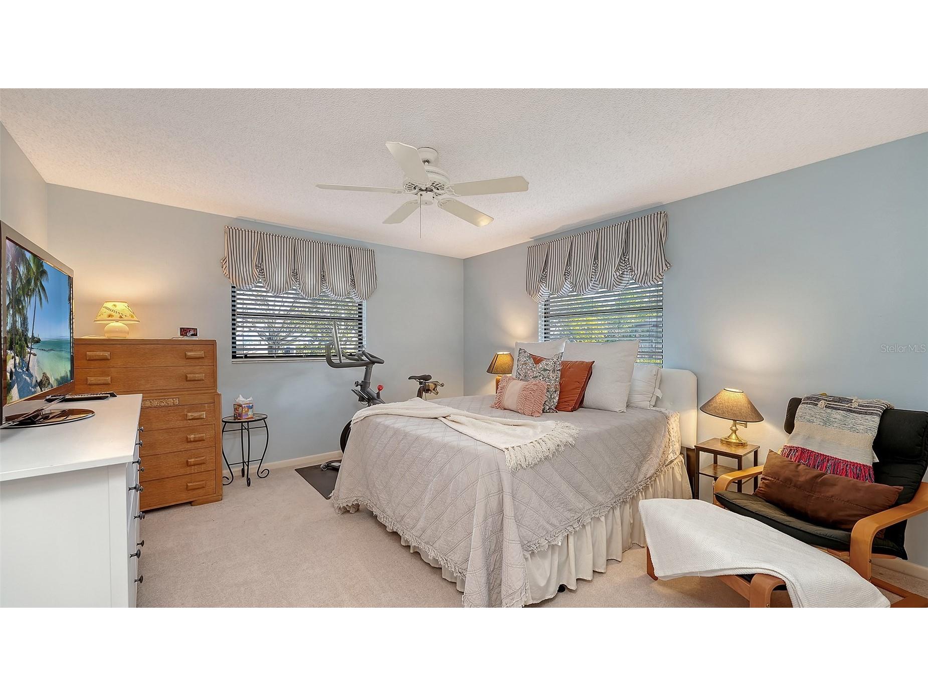 5331 Dominica Circle Sarasota FL 34233 - POND A4682075 image28