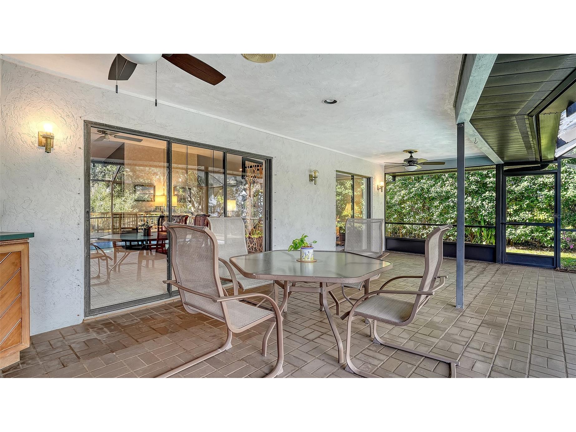 5331 Dominica Circle Sarasota FL 34233 - POND A4682075 image36