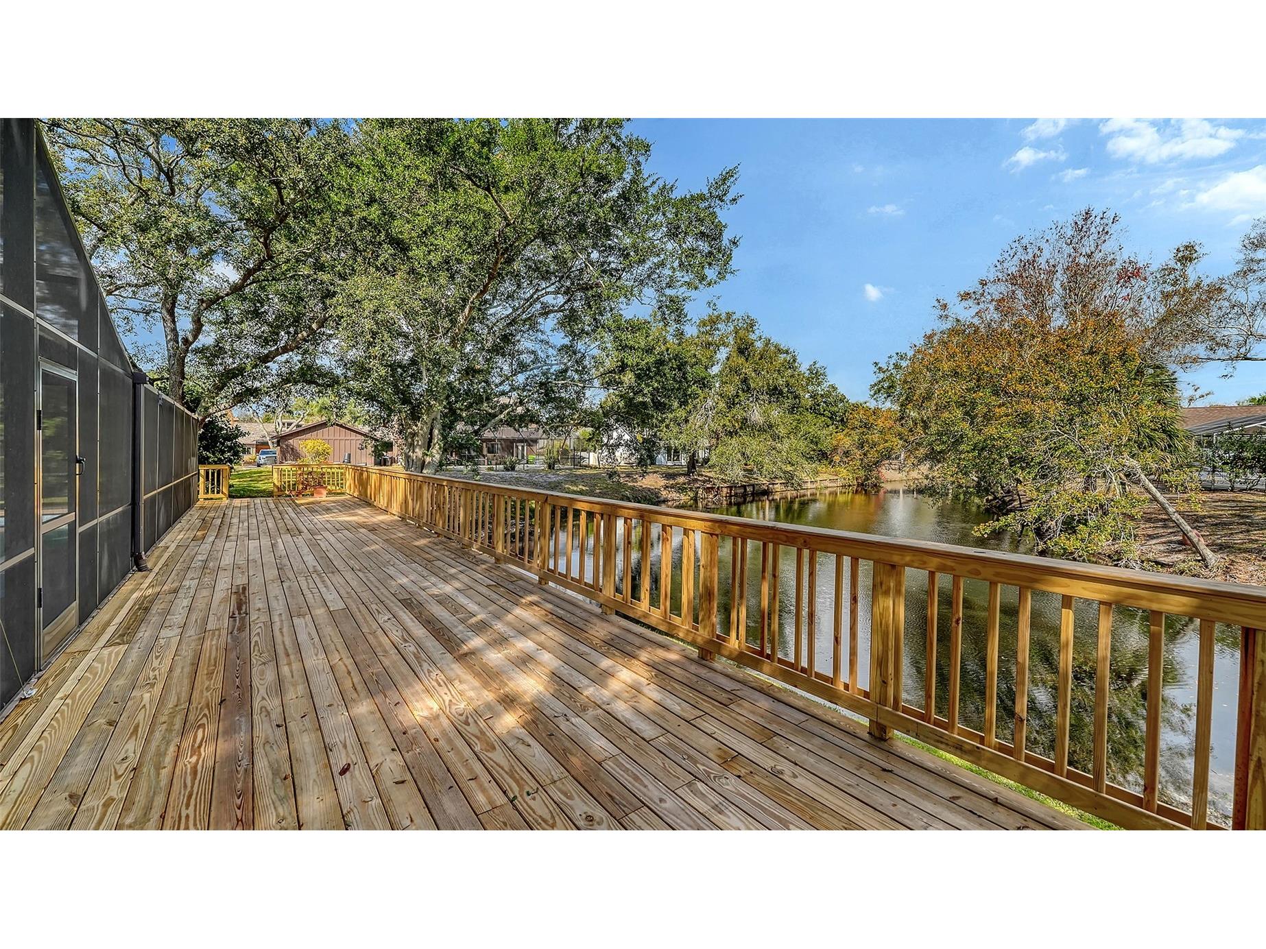 5331 Dominica Circle Sarasota FL 34233 - POND A4682075 image43