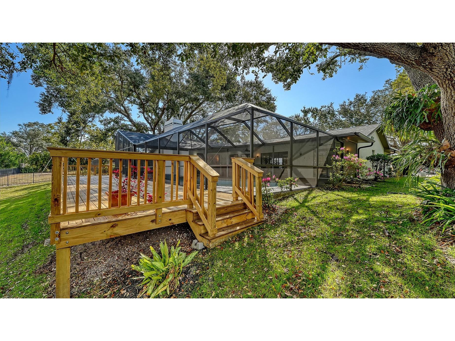 5331 Dominica Circle Sarasota FL 34233 - POND A4682075 image44