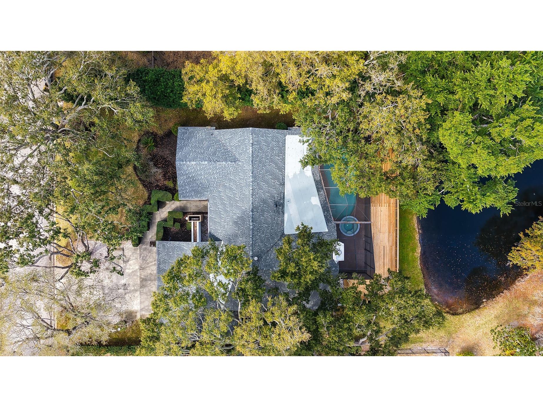 5331 Dominica Circle Sarasota FL 34233 - POND A4682075 image48