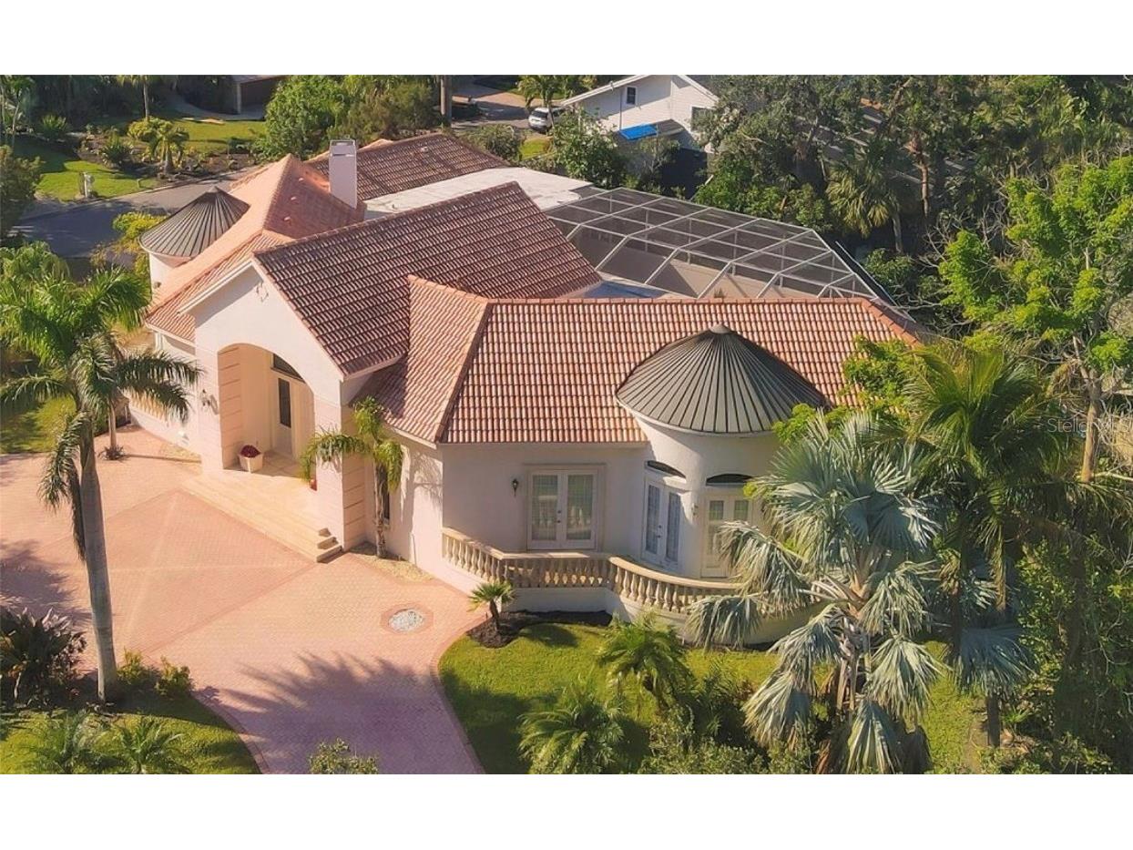 5331 Siesta Cove Drive Sarasota FL 34242 A4628363 image1