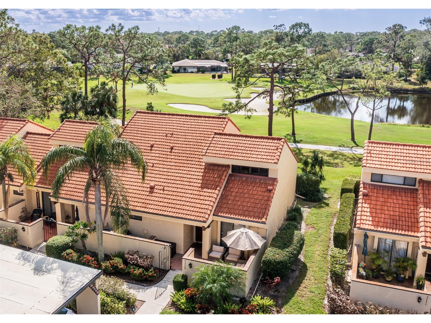 5332 Huntingwood Court #26 Sarasota FL 34235 A4694684 image2