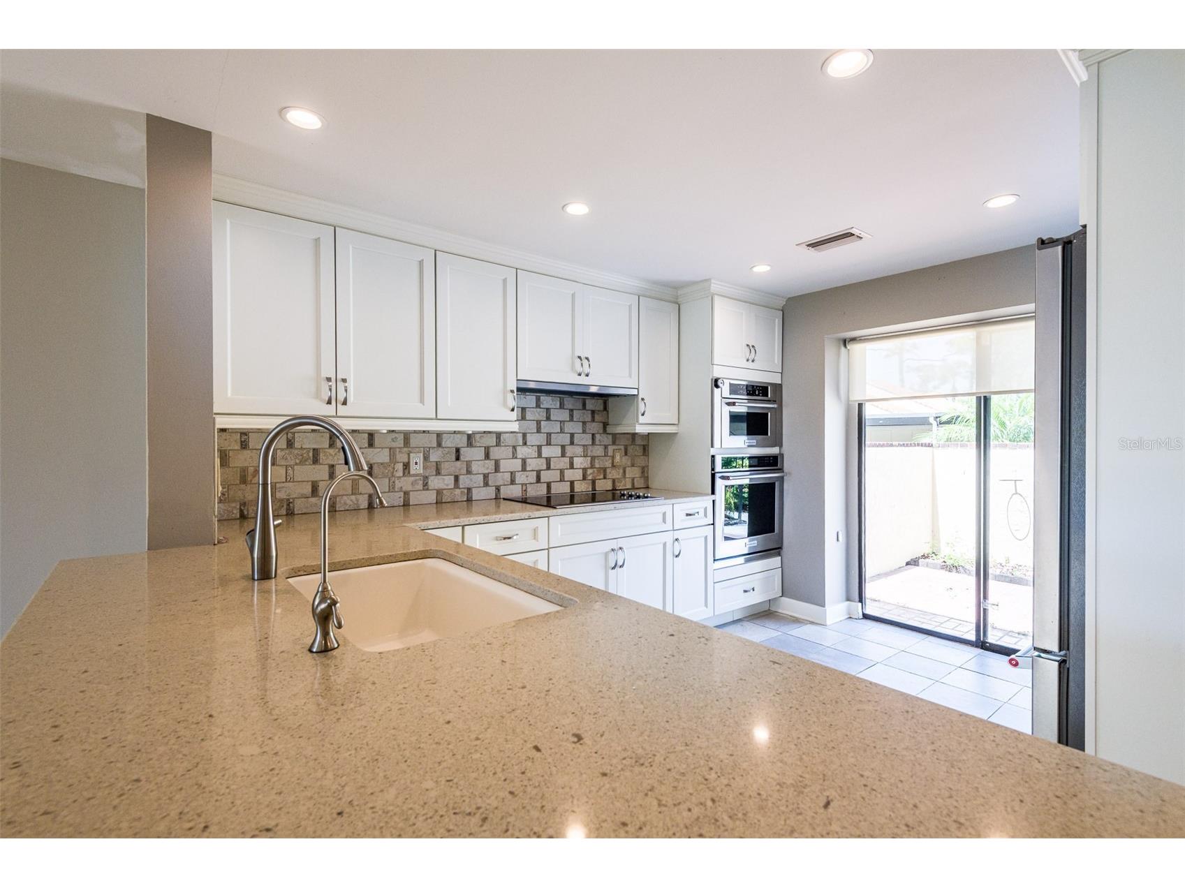 5332 Huntingwood Court #26 Sarasota FL 34235 A4694684 image20