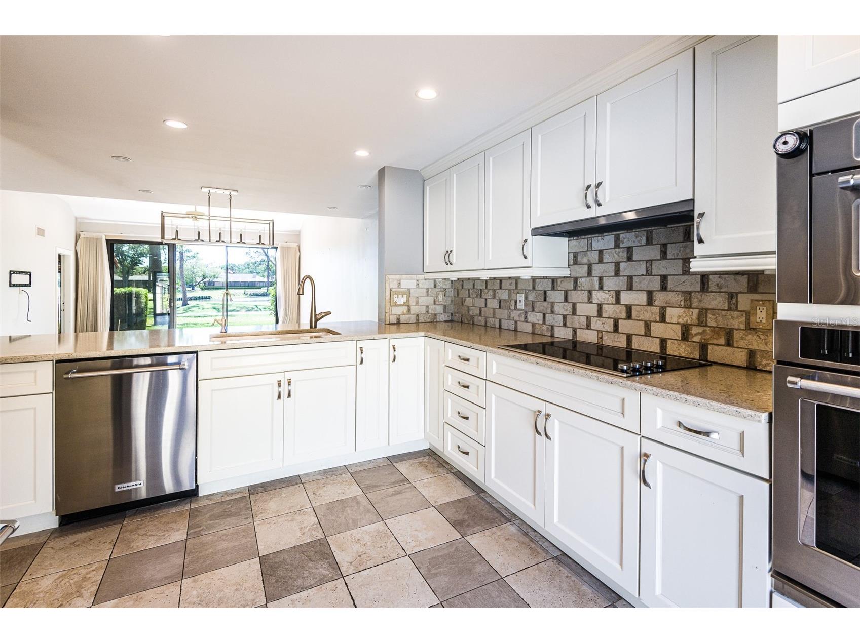 5332 Huntingwood Court #26 Sarasota FL 34235 A4694684 image23