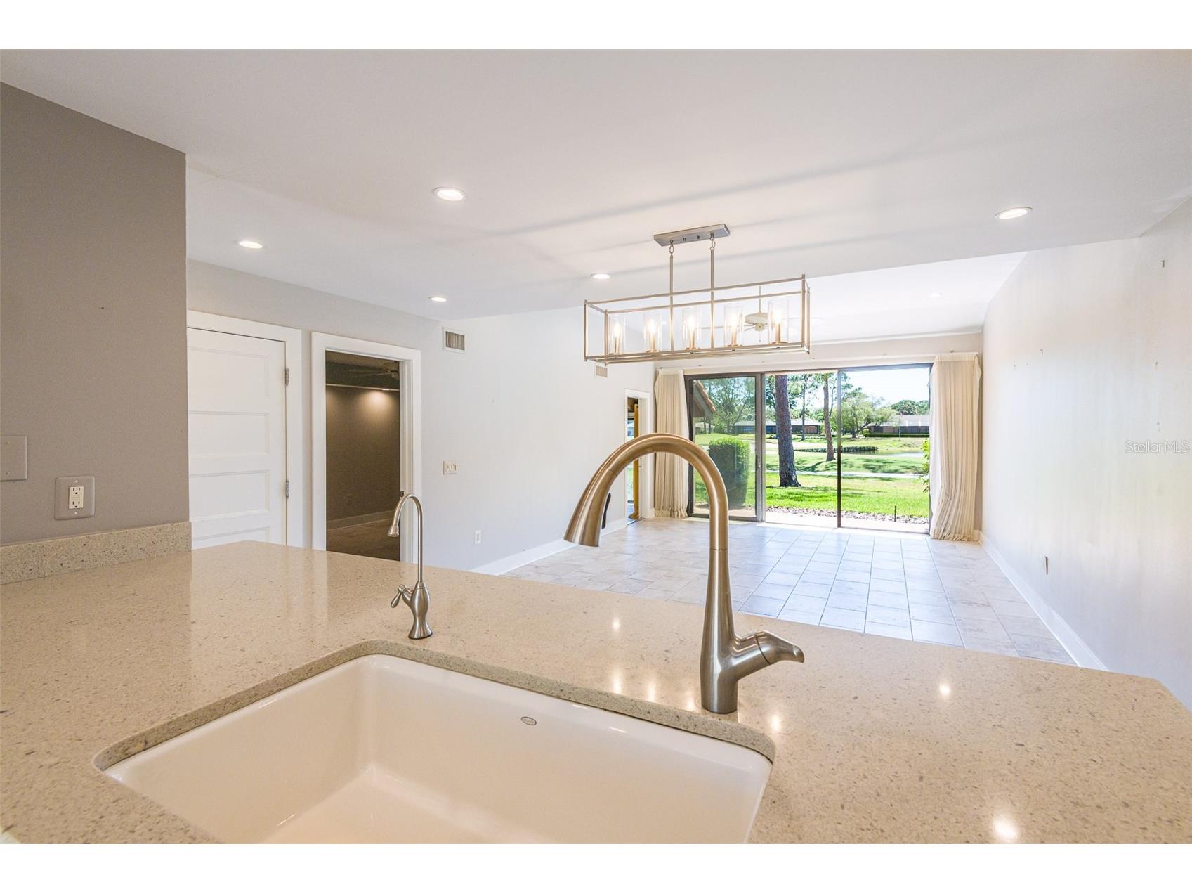 5332 Huntingwood Court #26 Sarasota FL 34235 A4694684 image27