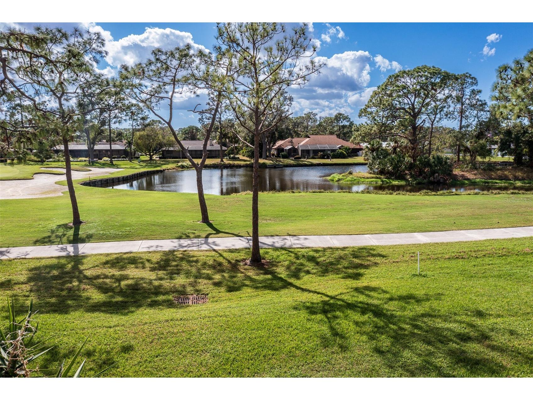 5332 Huntingwood Court #26 Sarasota FL 34235 A4694684 image4