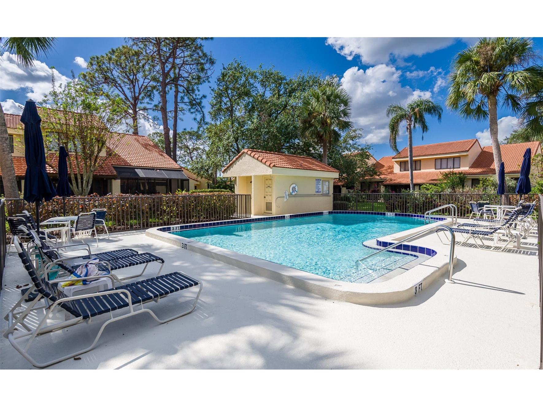 5332 Huntingwood Court #26 Sarasota FL 34235 A4694684 image47