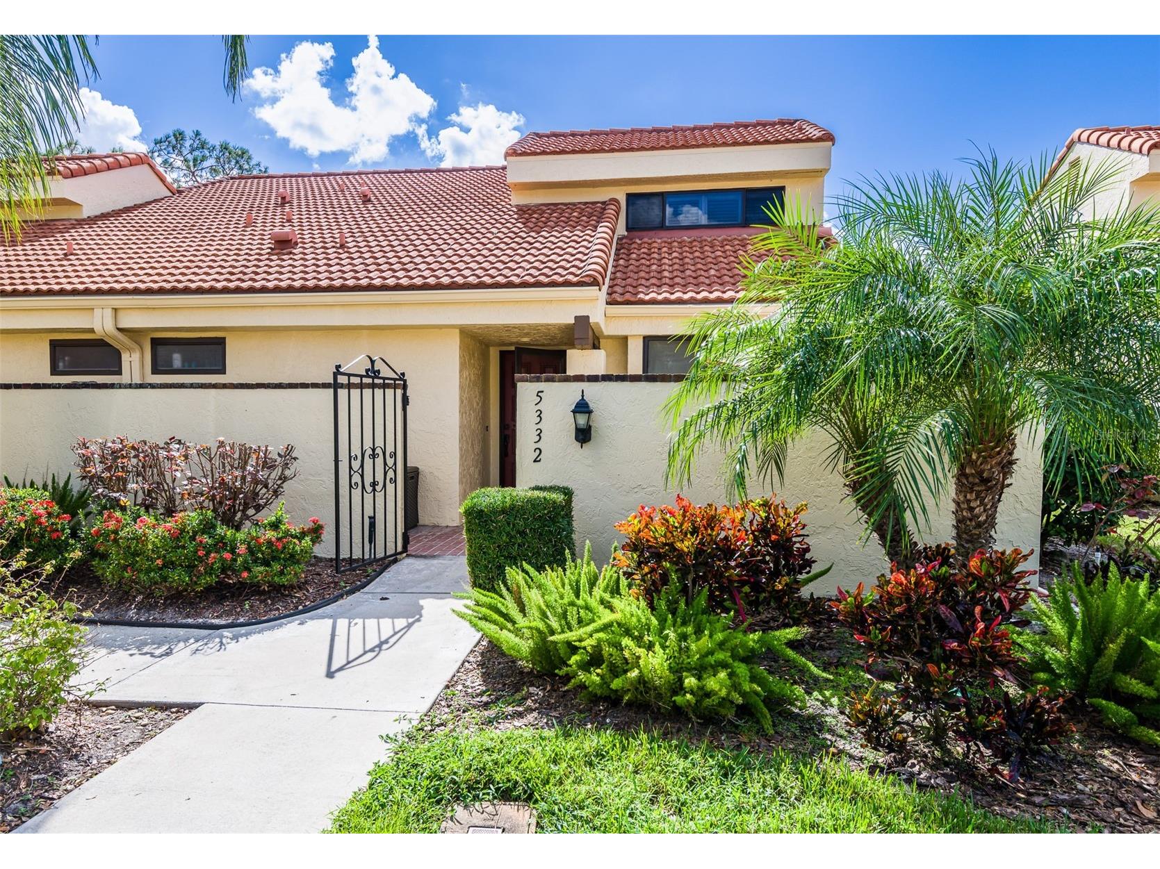 5332 Huntingwood Court #26 Sarasota FL 34235 A4694684 image9