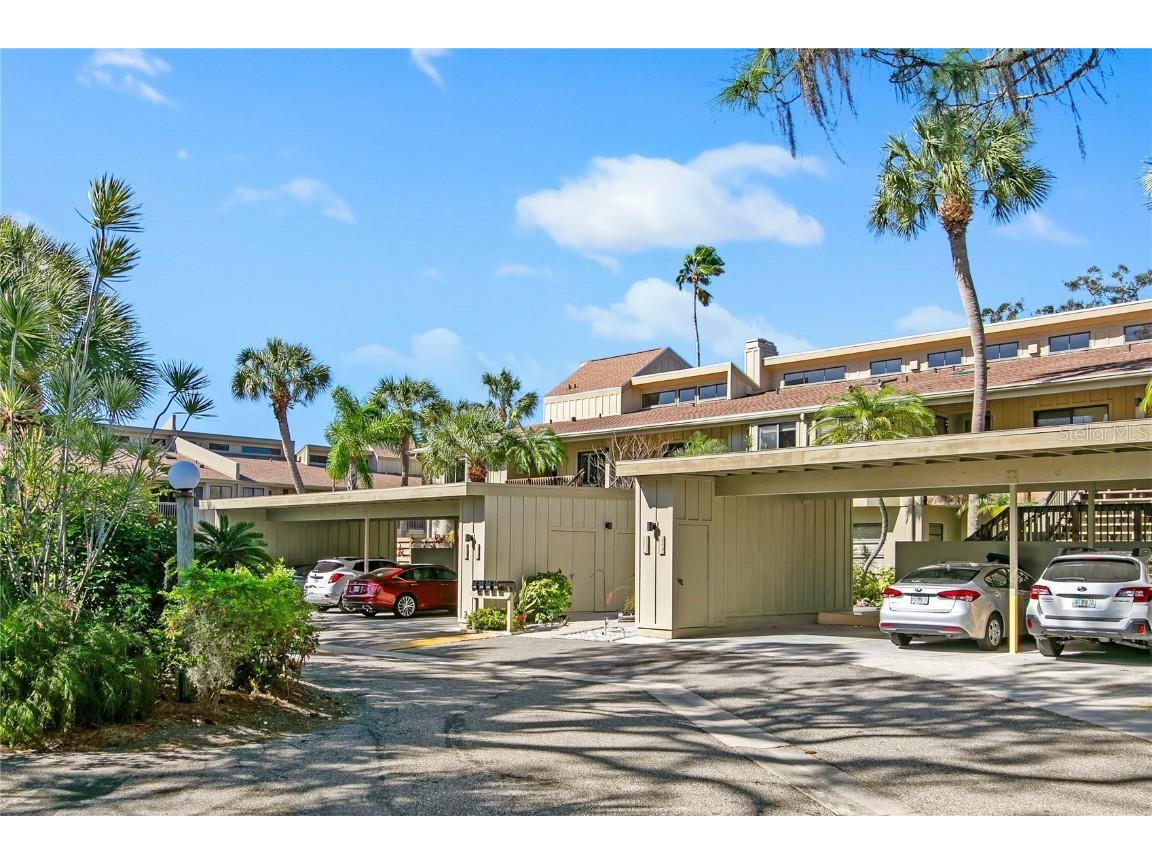 5332 Lake Arrowhead Trail #8A Sarasota FL 34231 A4597628 image1