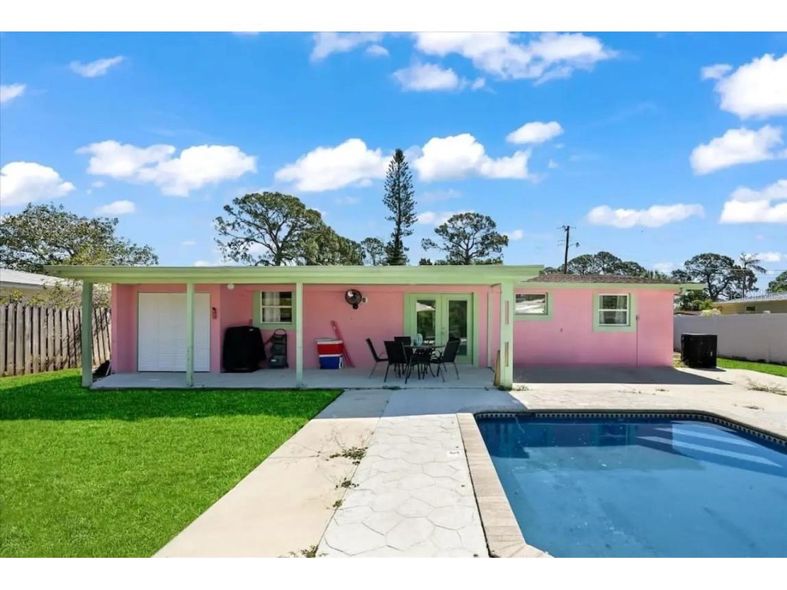 5332 Nutmeg Avenue Sarasota FL 34231 A4659079 image1