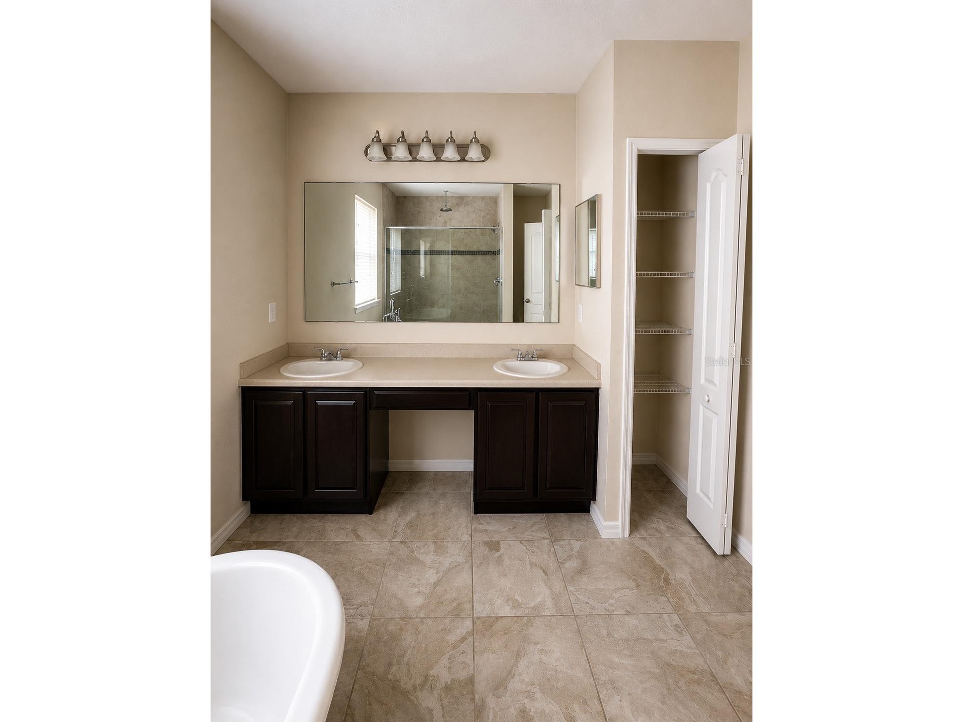 5332 NW Wisk Fern Circle Port Saint Lucie FL 34986 OM726407 image4