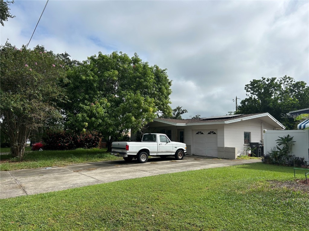 5333 53rd Street N Saint Petersburg FL 33709 TB8426422 image1