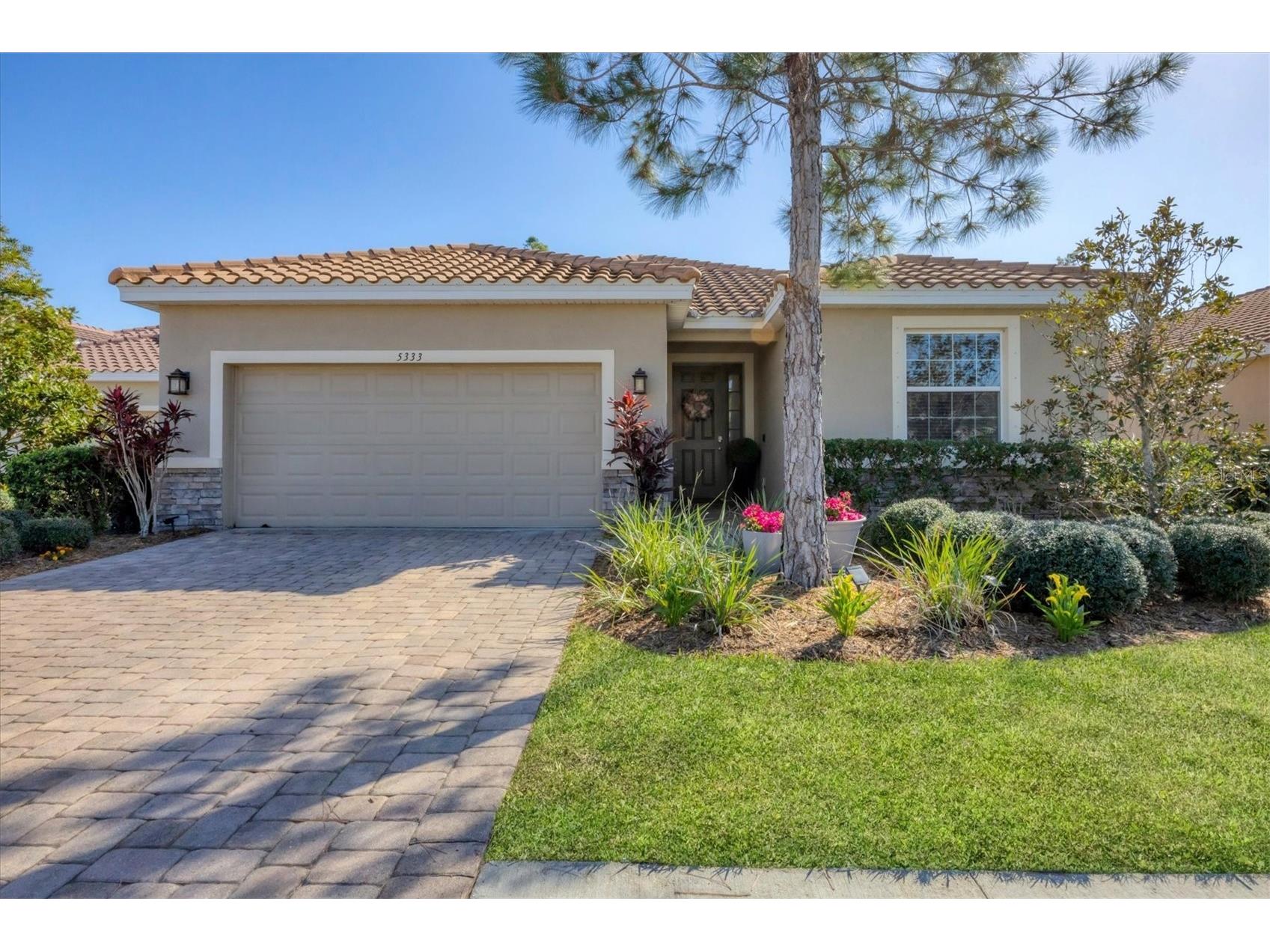 5333 Charlie Brown Lane Sarasota FL 34233 A4689910 image1