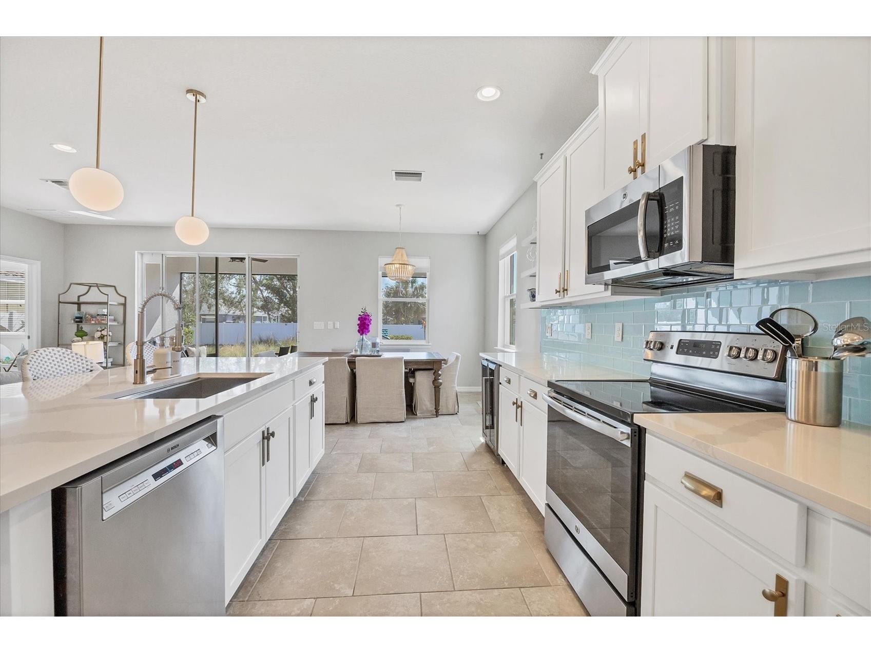 5333 Charlie Brown Lane Sarasota FL 34233 A4689910 image10