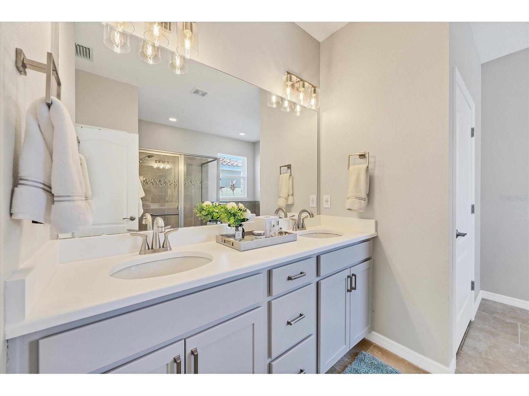 5333 Charlie Brown Lane Sarasota FL 34233 A4689910 image17