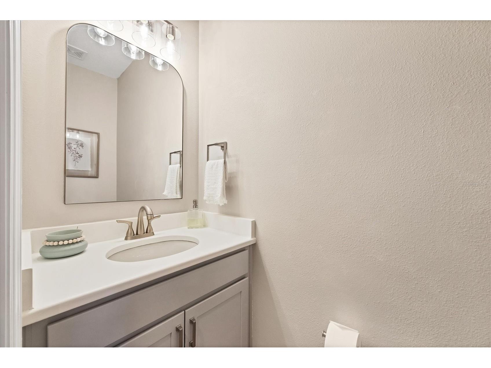 5333 Charlie Brown Lane Sarasota FL 34233 A4689910 image24