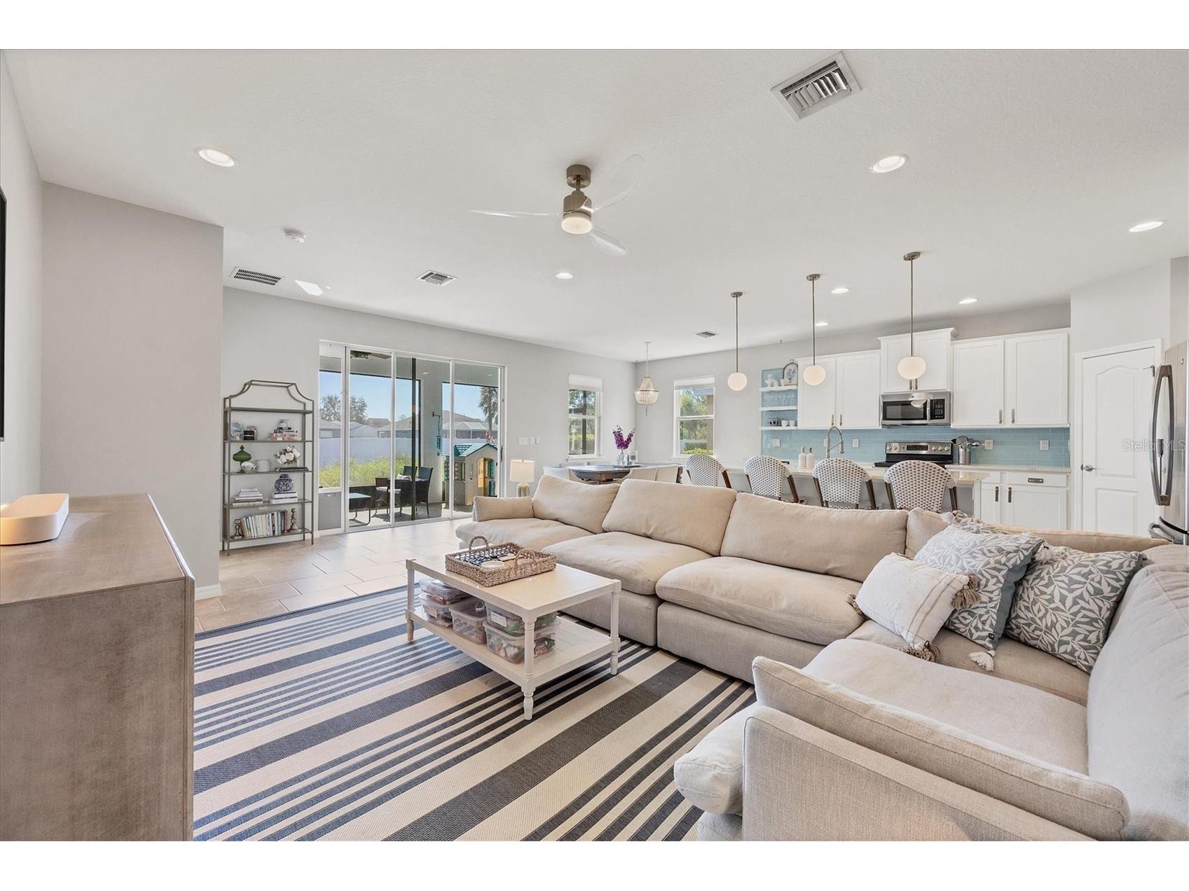 5333 Charlie Brown Lane Sarasota FL 34233 A4689910 image4