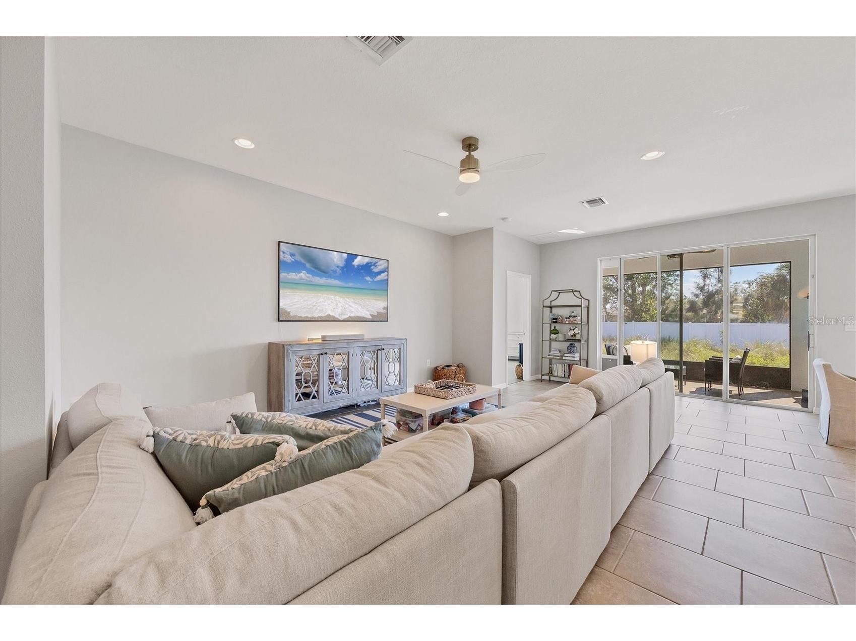 5333 Charlie Brown Lane Sarasota FL 34233 A4689910 image6